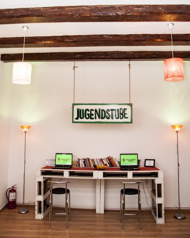 Jugendstube Hostel Brasov Ngoại thất bức ảnh