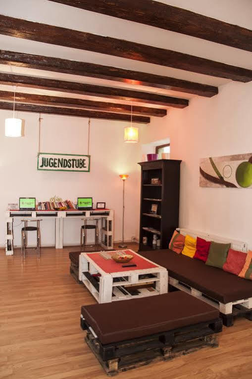 Jugendstube Hostel Brasov Ngoại thất bức ảnh